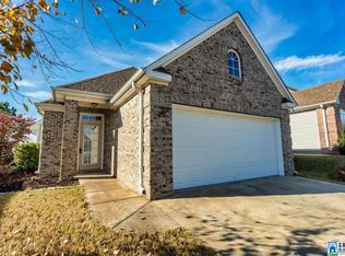 242 High Ridge Dr, Pelham, AL 35124