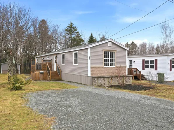 40 Champlain Ave, Halifax, NS B4E 3B2