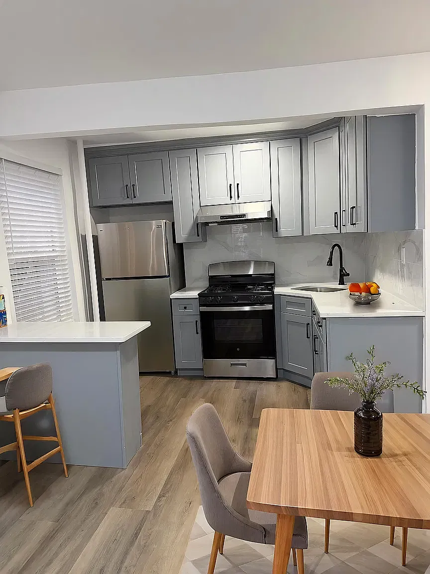 207 East 26th Street — Photo 4