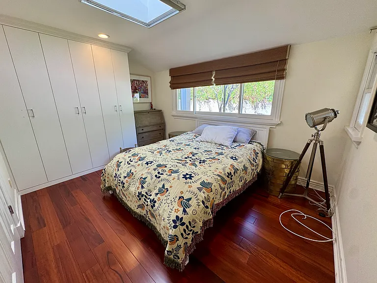 1006 Las Pulgas Rd — Photo 8