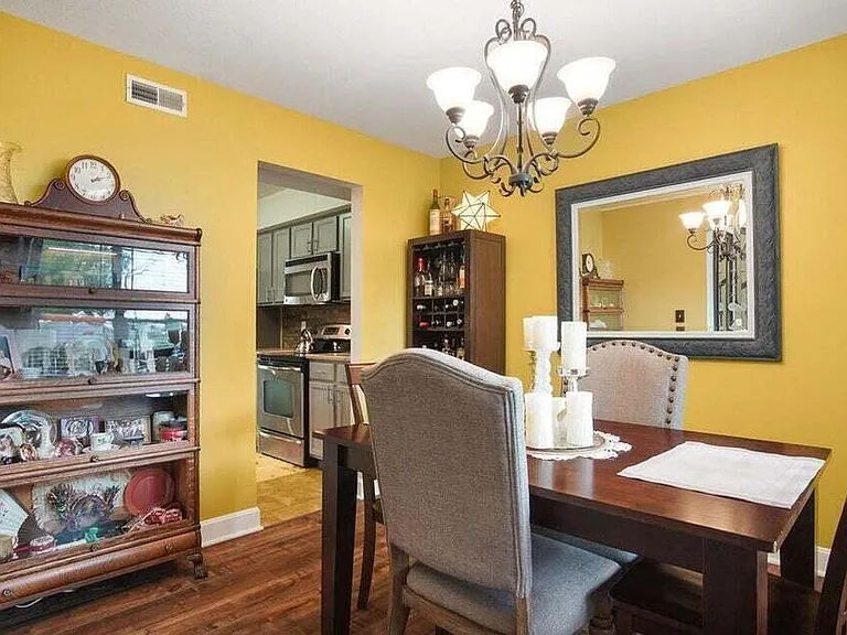 401 N Village Cir — Photo 13