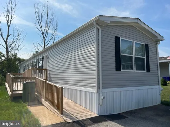 123 Carbridge Rd W, Stewartstown, PA 17363