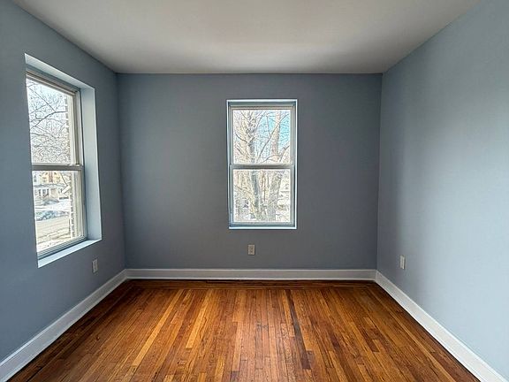 5th image of 6 N 21st St #34A