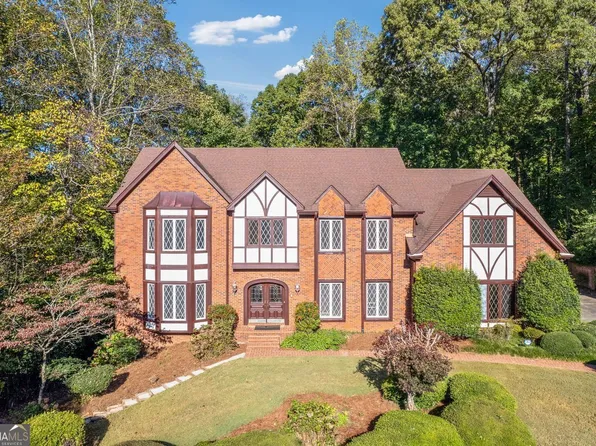 325 Fauna Ct, Sandy Springs, GA 30350