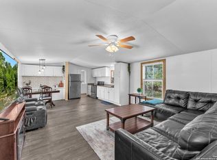 337 Buckhorn Dr, Canyon Lake, TX 78133