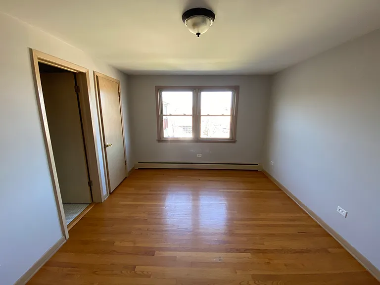 6441 W Higgins Ave #3W — Photo 11