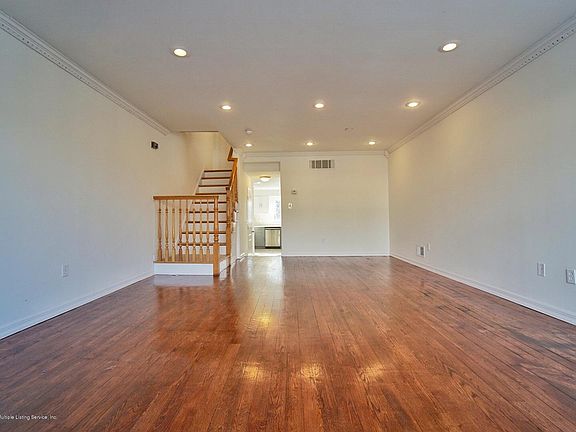 3rd image of 46 Ludwig Ln