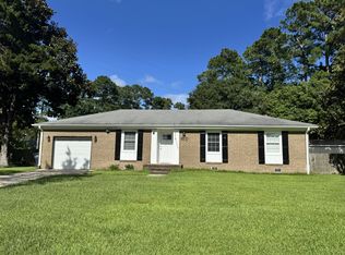 610 Winchester Rd, Jacksonville, NC 28546