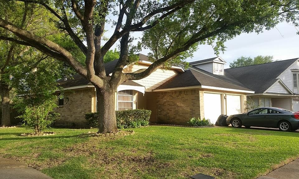 1st image of 15903 Sierra Vista Dr