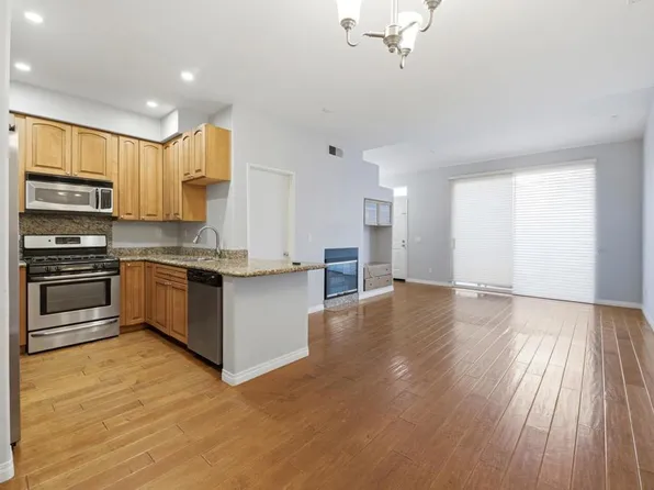 4148 Via Candidiz Unit 155, San Diego, CA 92130