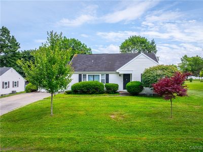 37 Cambridge Rd, Whitesboro, NY, 13492