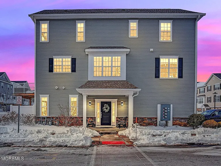 1901 Evans Ln — Photo 6