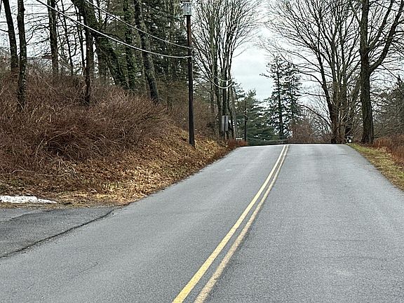 4th image of 85 Poverty Hollow Rd
