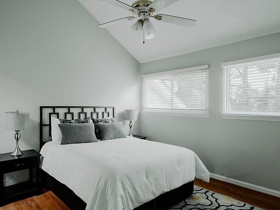 4th image of 2250 Hoodwood Blvd