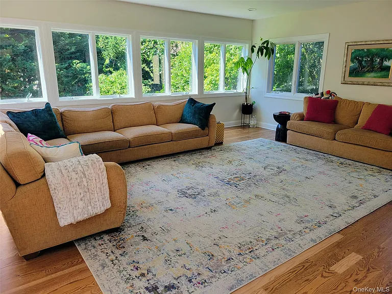 650 Prescott Pl — Photo 4