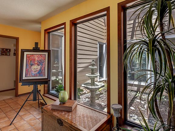 4th image of 603 Dunrobin Dr
