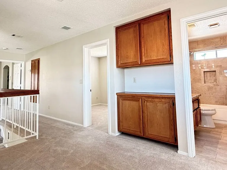 3317 Royal Glen Ct — Photo 23