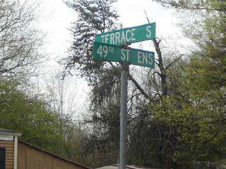 2nd image of 4844 Terrace S