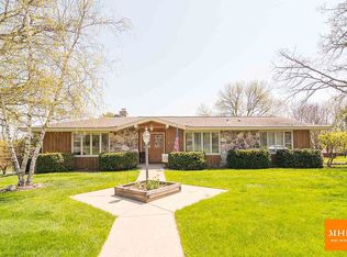 2732 Osmundsen Rd, Fitchburg, WI 53711