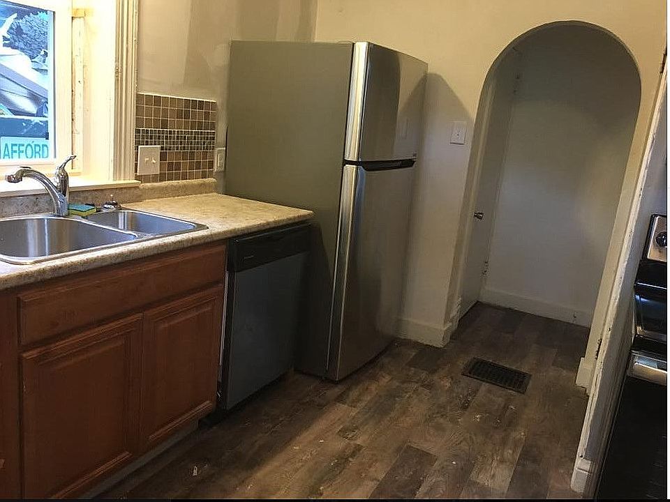 2nd image of 748 Madison Ave