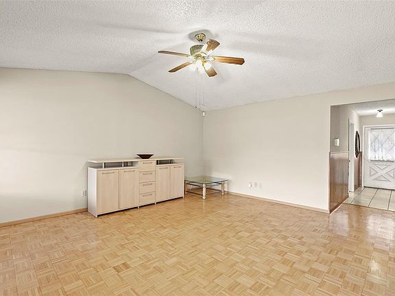 5th image of 1129 High Valley Dr