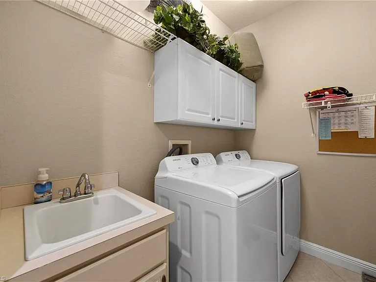 8792 Largo Mar Dr — Photo 32