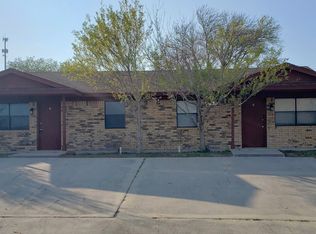 305B Horseshoe Dr, Copperas Cove, TX 76522