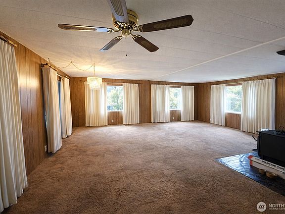 3rd image of 505 203rd Street Ct E