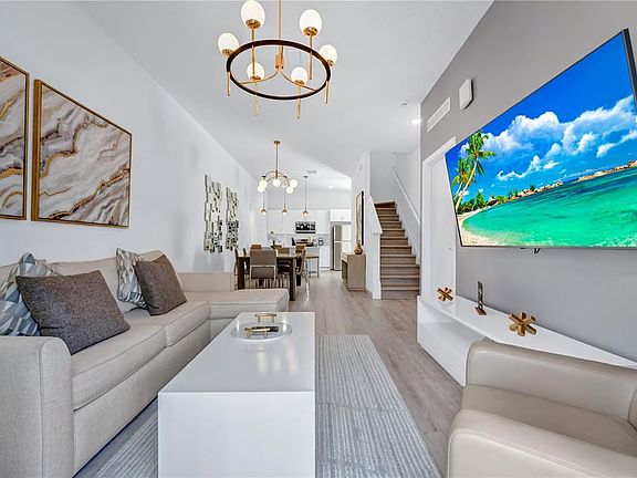 4th image of 513 Famagusta Dr