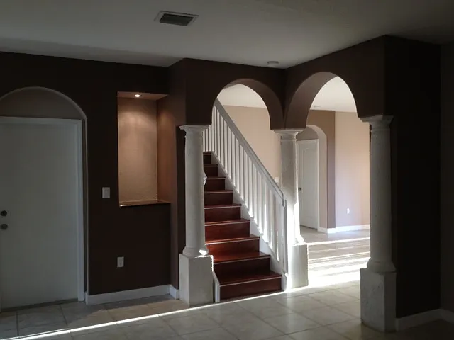 5 bed, 2740 sqft, $4,750 — Photo 4