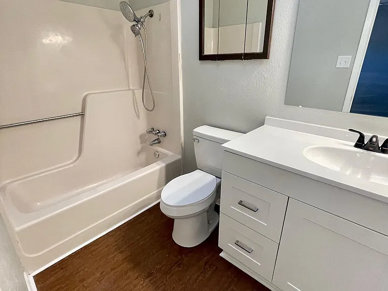 3701 Pratt Dr — Photo 11