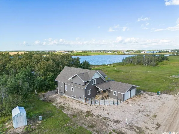 1&2 Pelican LANE, Wolverine Rm No. 340, SK S0K 2A0