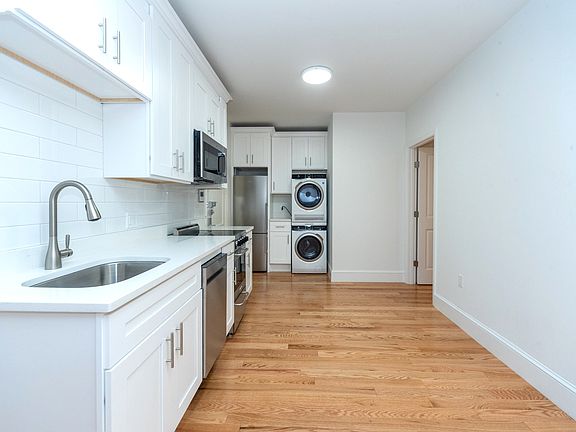 3rd image of 175 Hemenway St #6O