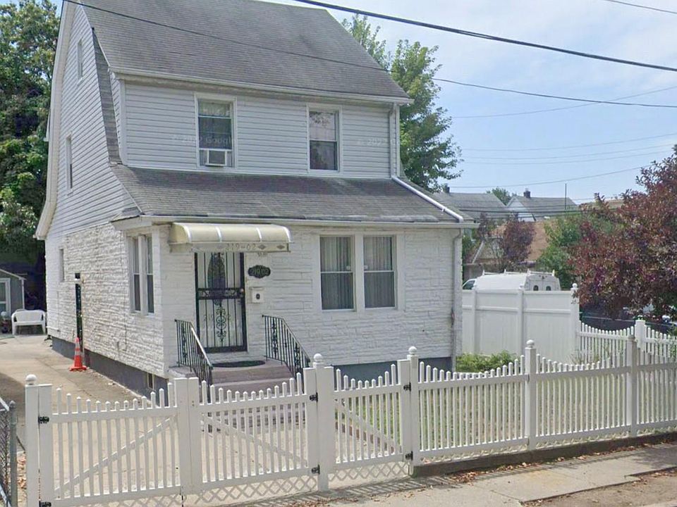 1st image of 21902 113th Dr