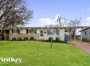2280 Flight Dr, Florissant, MO 63031