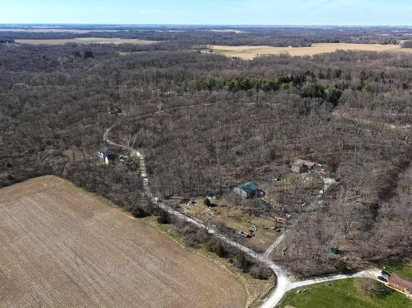 106 Timbercrest Rd, West Lafayette, IN 47906