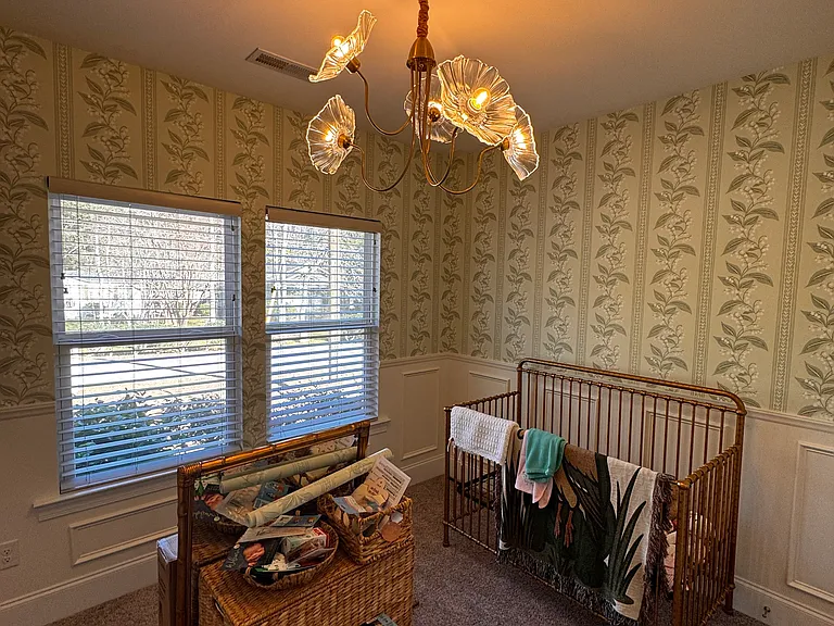 215 Coachman Dr — Photo 9
