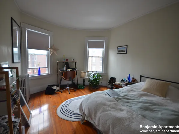 1595 Beacon St, Brookline, MA