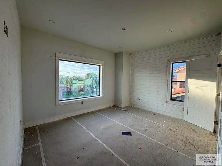 2200 Laredo Rd #12 — Photo 27