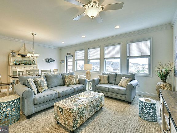 5th image of 35081 Zwaanendael Ave #22C