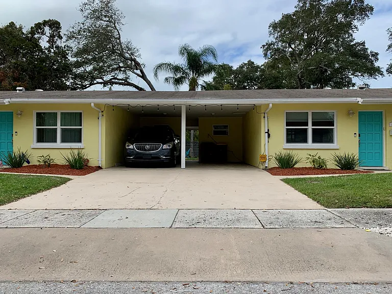 536 Lafayette Ct — Photo 13