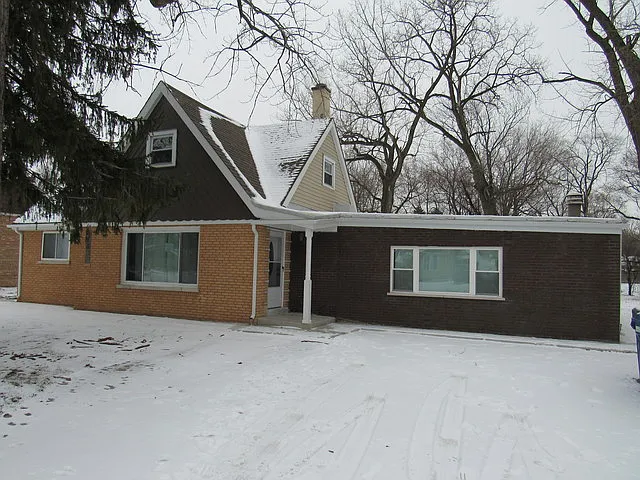 7215 S Oketo Ave #1 photo 1
