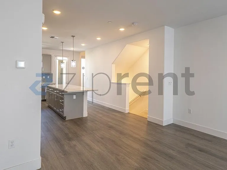 323 Alviso Ter — Photo 7