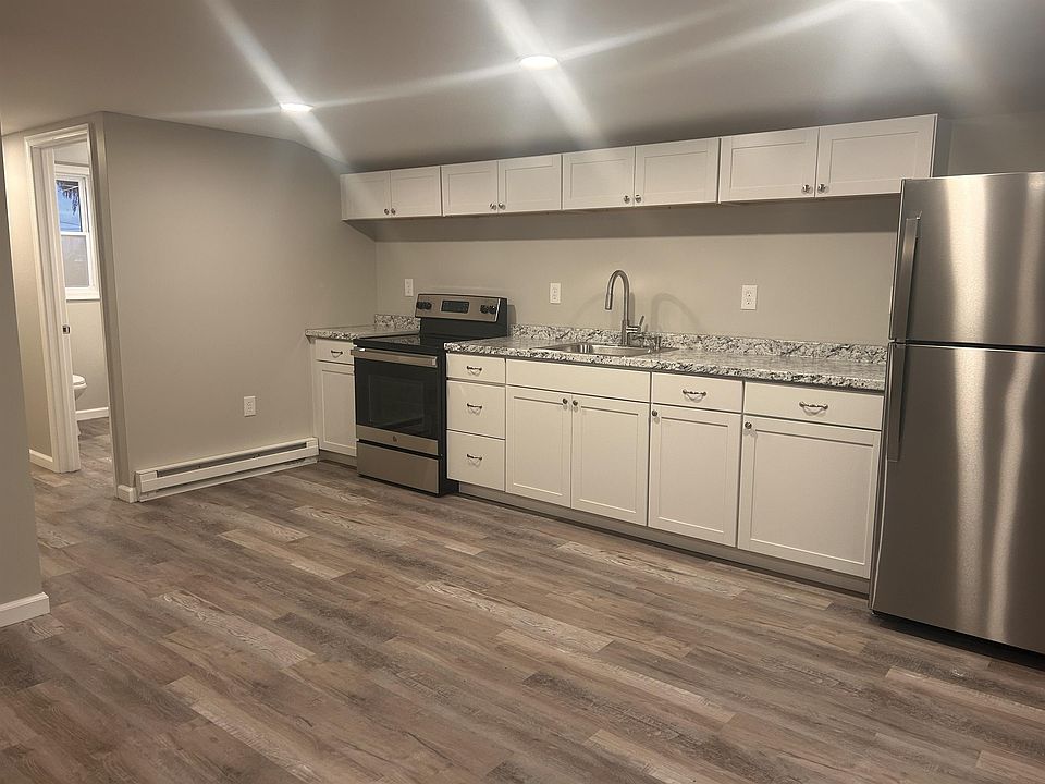 Living Room/Kitchen