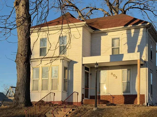 803 W Walnut St, Eldon, IA 52554