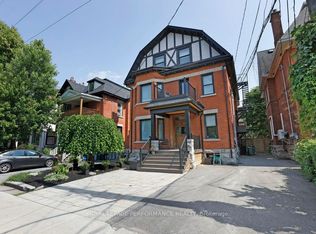 50 Delaware Ave #2, Ottawa, ON K2P 0Z3