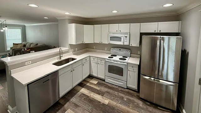 1725 Harvey Mitchell Pkwy S #1715 — Photo 4