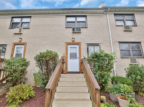 98 Sneden Place W #98, Spring Valley, NY 10975