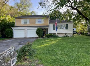 520 Hedgerow Ln, Lancaster, PA 17601