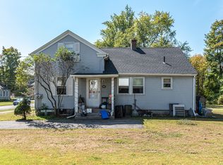 52 School St, Somers, CT 06071